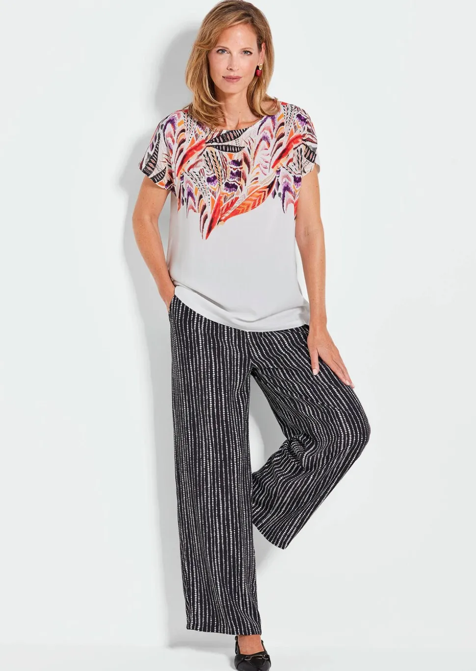 Blouse fluide avec imprimé raffiné, devant.
