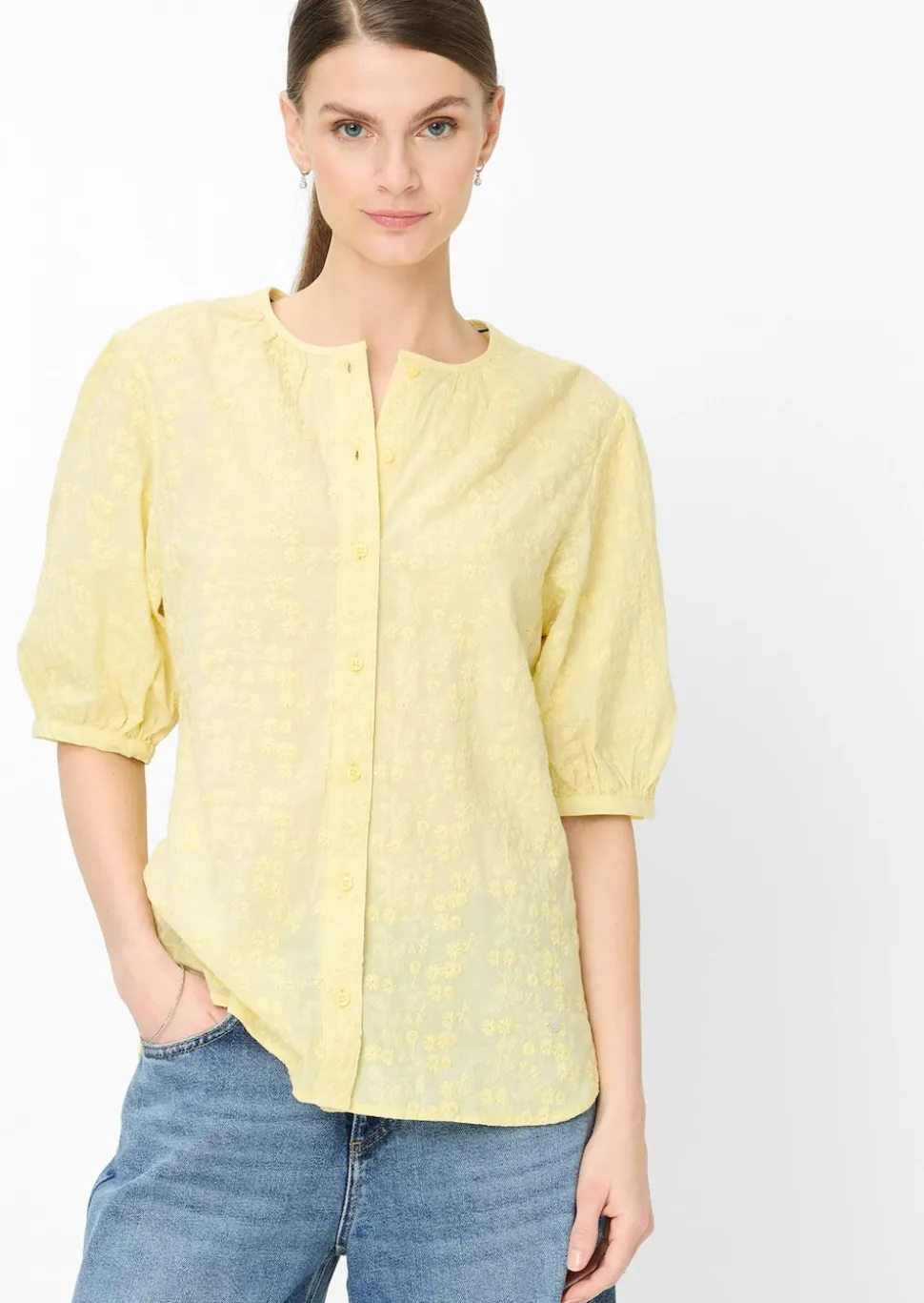 Blouse pur coton avec broderie florale