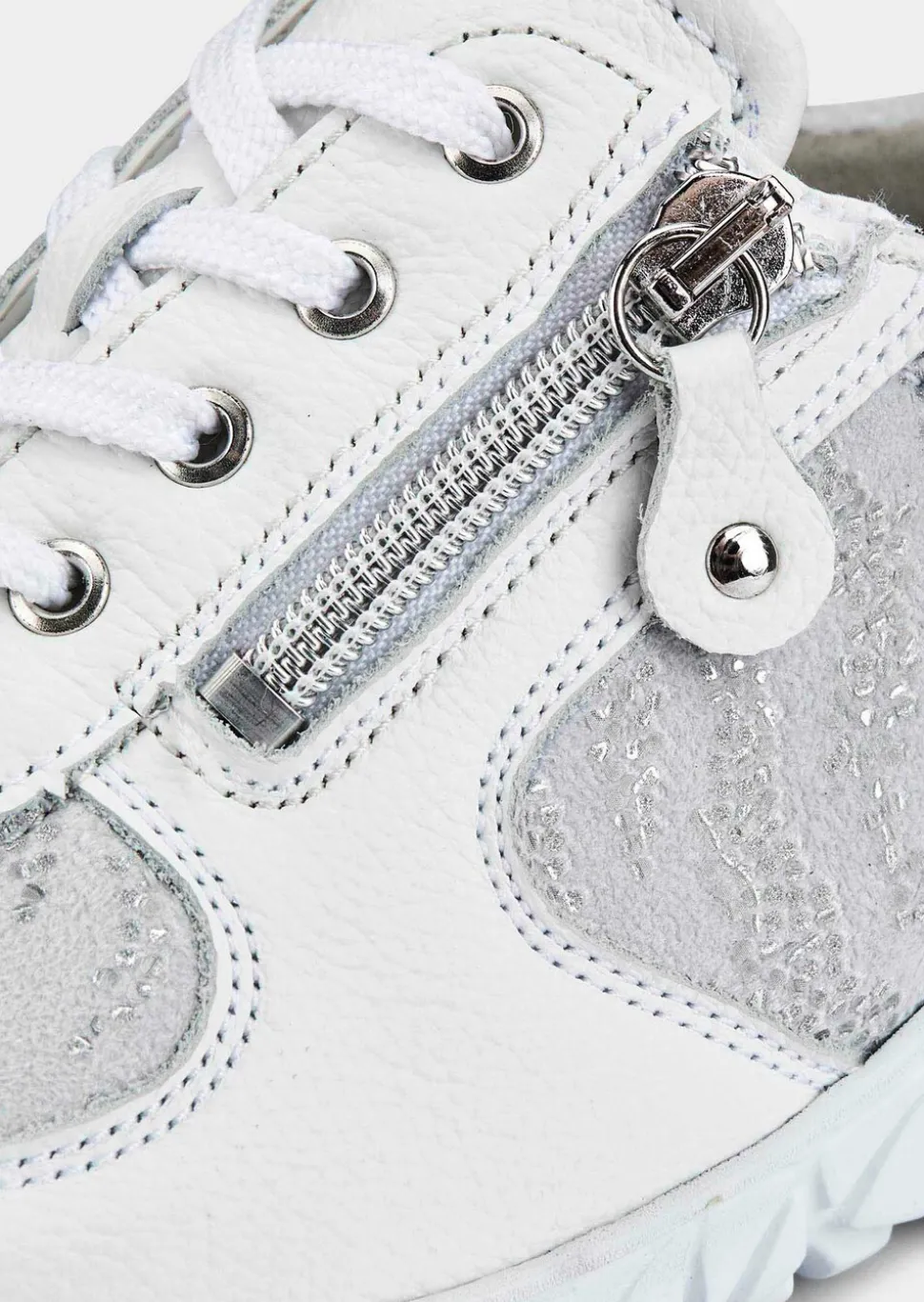 Bottines avec empiècements extensibles