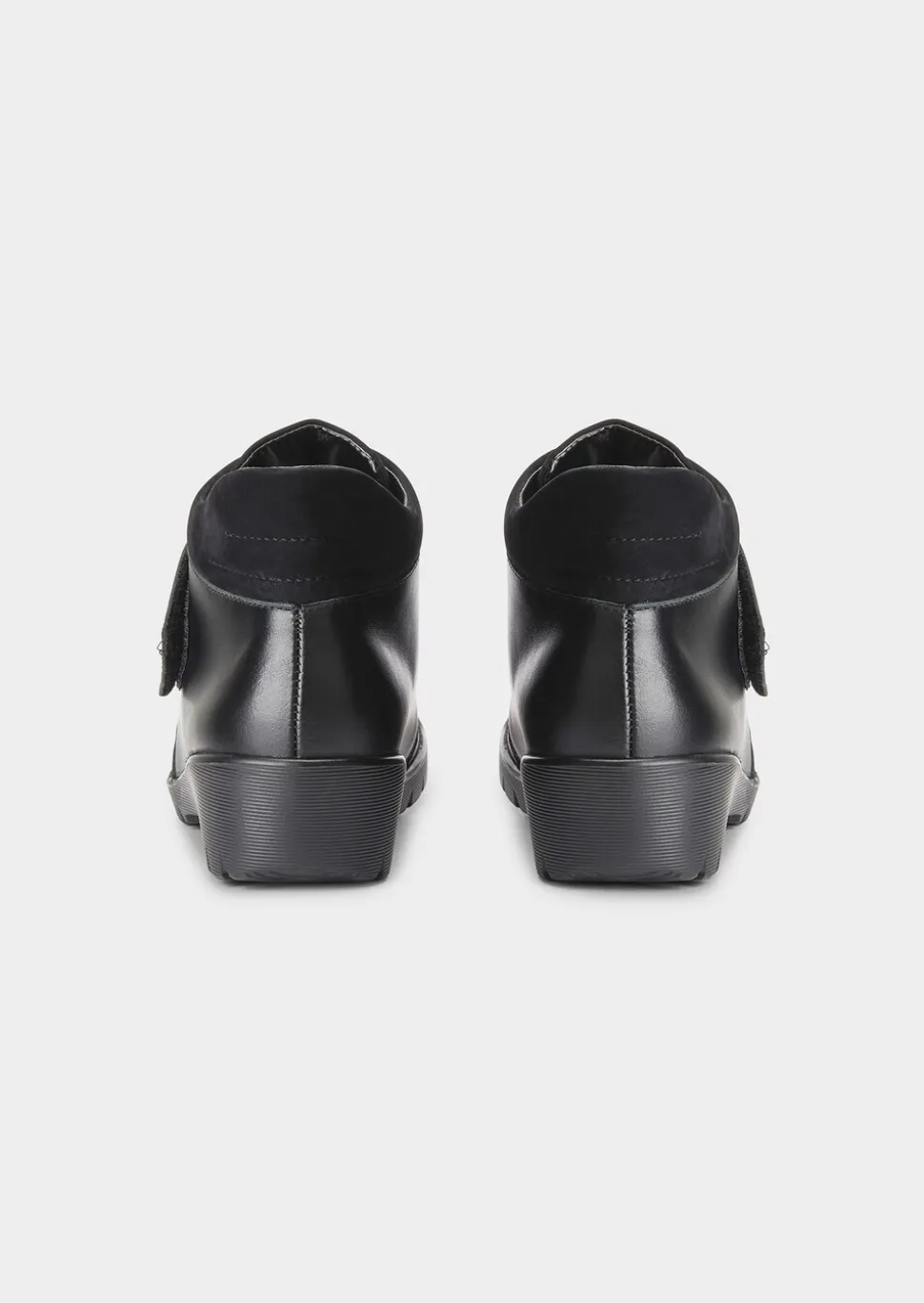 Bottines avec fermeture velcro