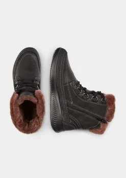 Bottines en cuir et peau d'agneau