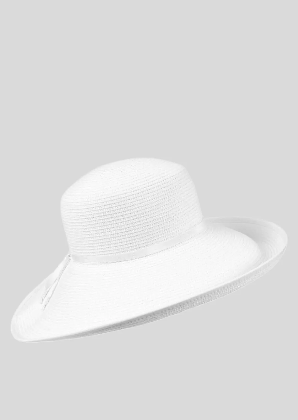 Chapeau d’été élégant à bord large