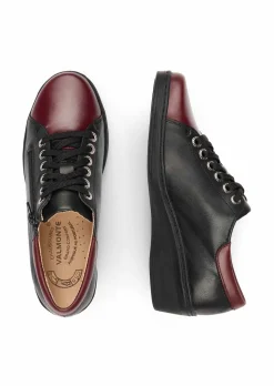 Chaussures basses en cuir véritable