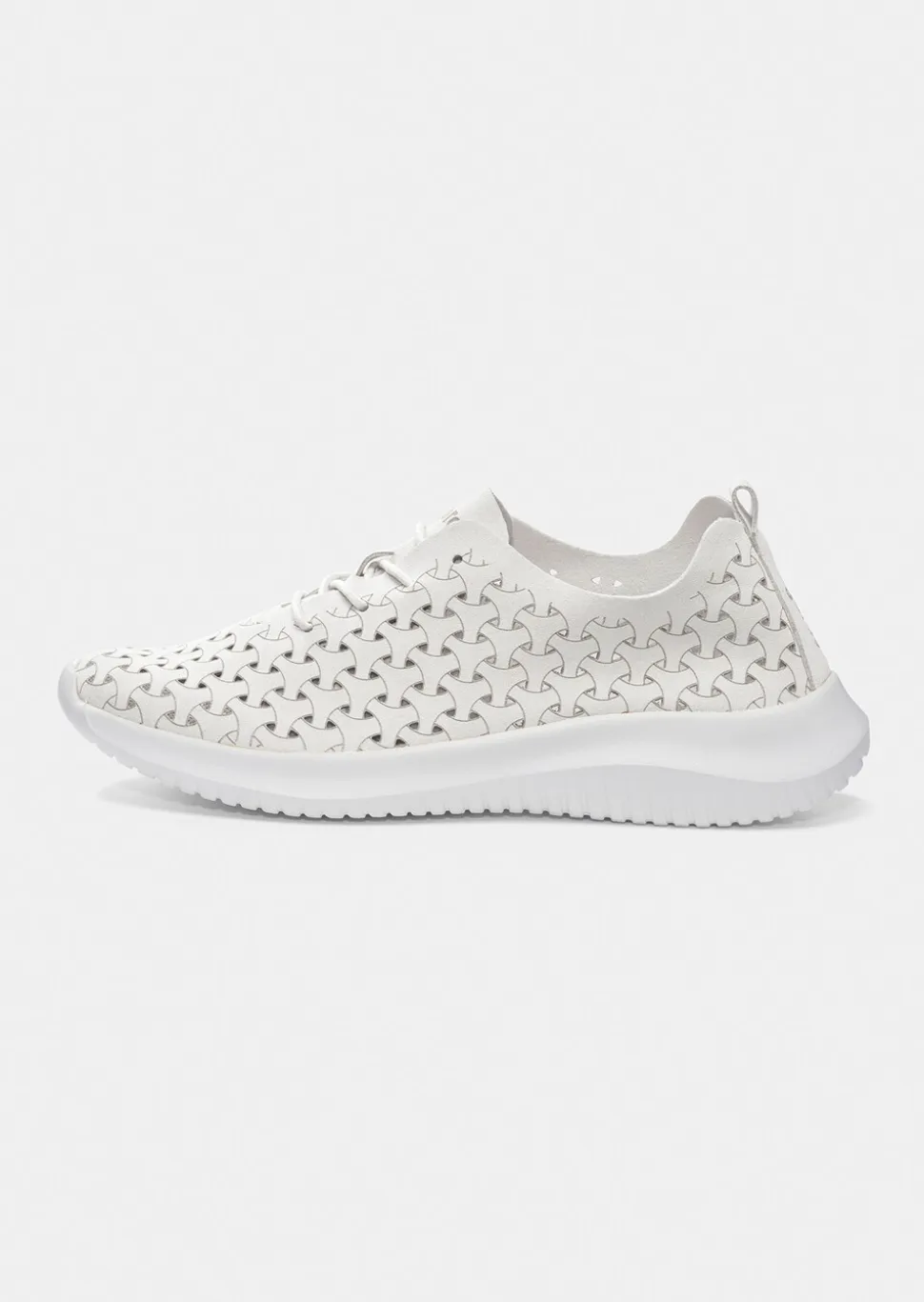 Chaussures ultra-légères avec perforations
