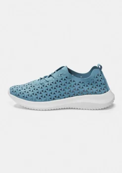 Chaussures ultra-légères avec perforations