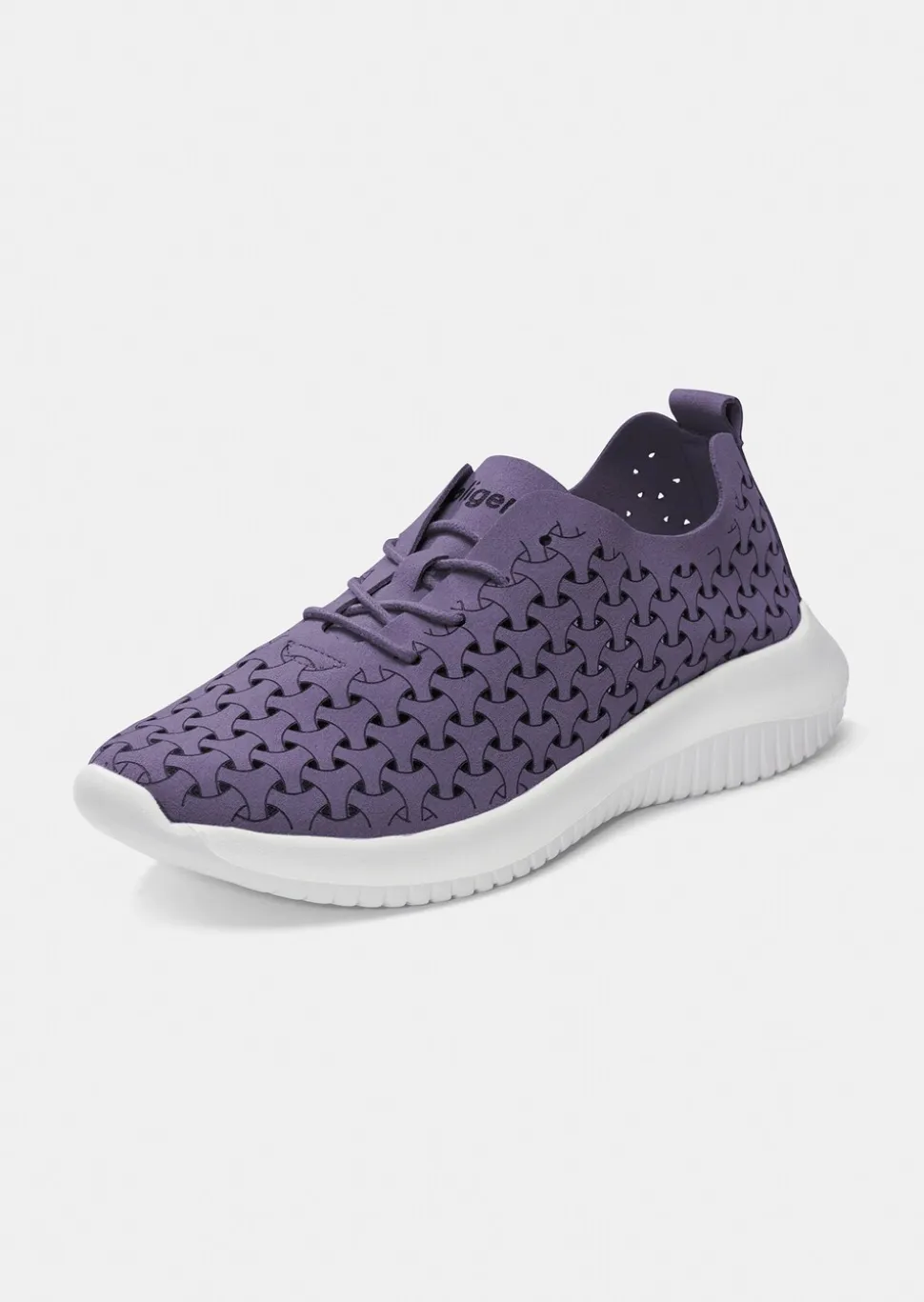 Chaussures ultra-légères avec perforations