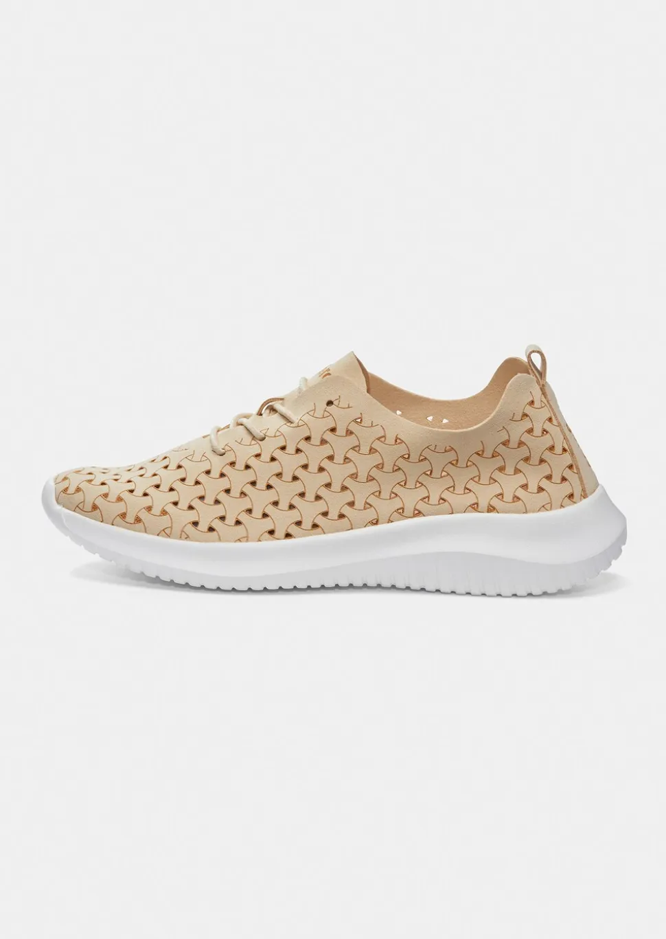 Chaussures ultra-légères avec perforations