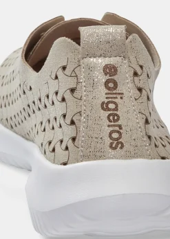 Chaussures ultra-légères avec perforations