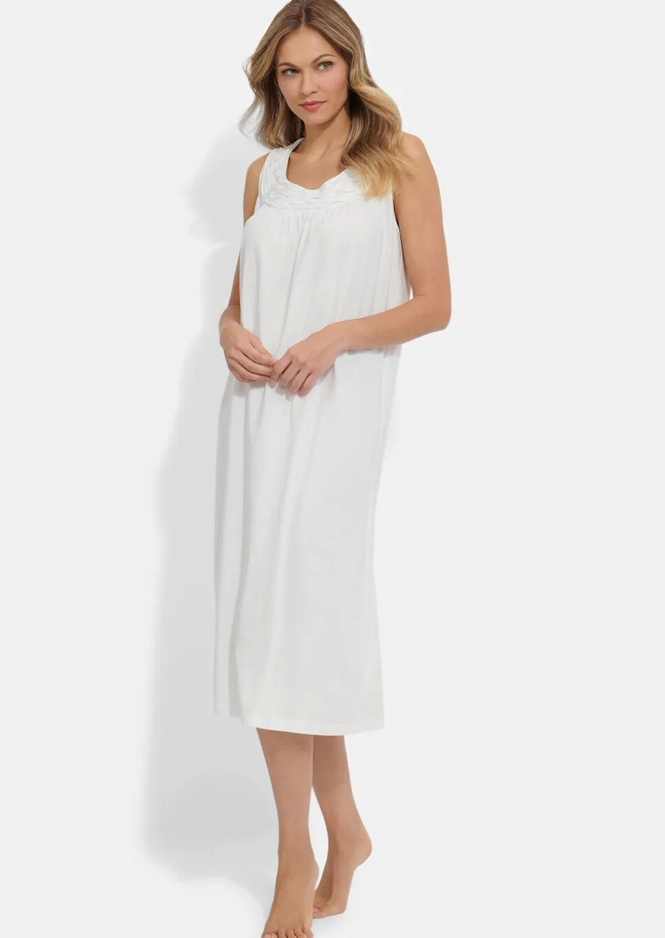 Chemise de nuit longue ornée de ruches