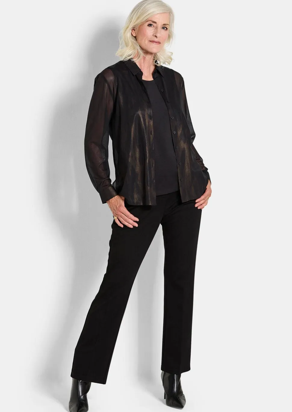 Chemisier en voile mi-transparent