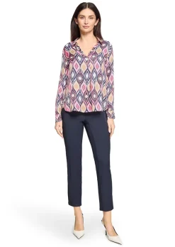Chemisier long en satin de viscose.