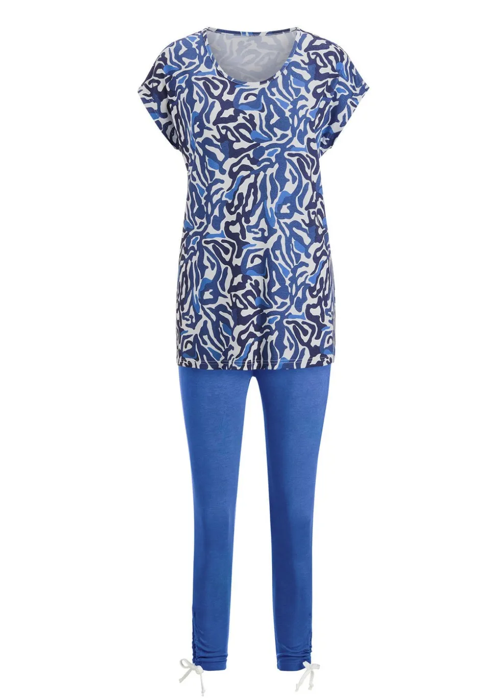 Ensemble de loisirs avec fronces sur les jambes