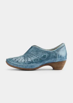 Escarpins en cuir perforé