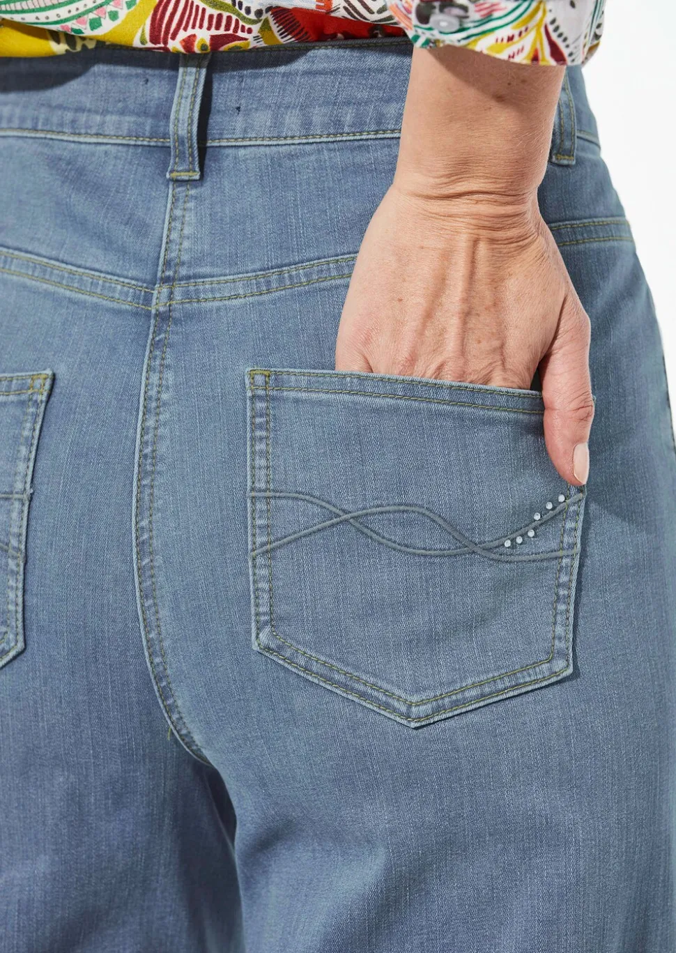 Jean ample VERA en denim extensible