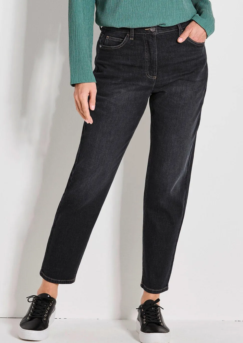 Jean mom SARA en coton stretch