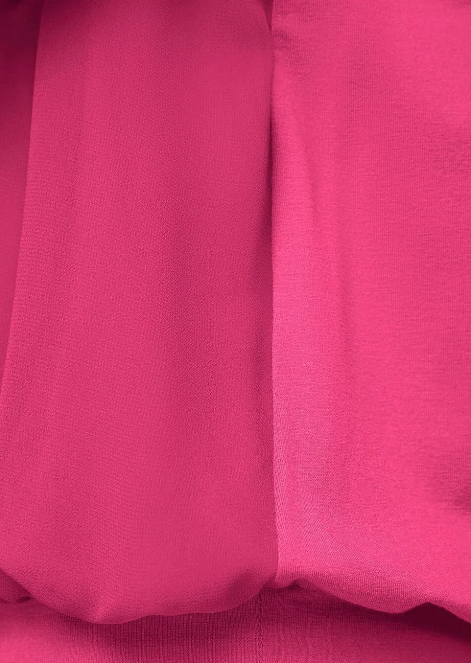 Élégant T-shirt aspect chemisier