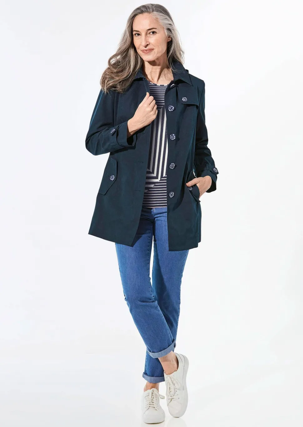 Manteau court style trenchcoat