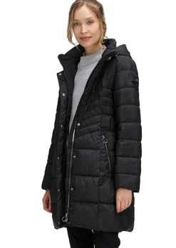 Manteau matelassé avec capuche en tissu fourrure