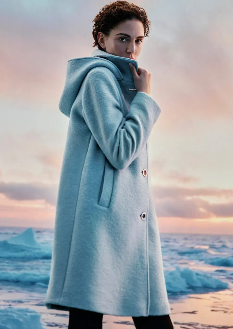 Manteau noble avec capuche amovible