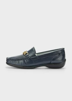 Mocassins avec chaîne décorative