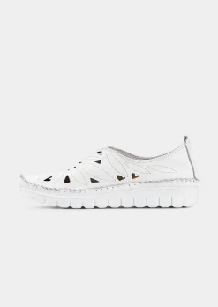 Mocassins en cuir avec motif ajouré