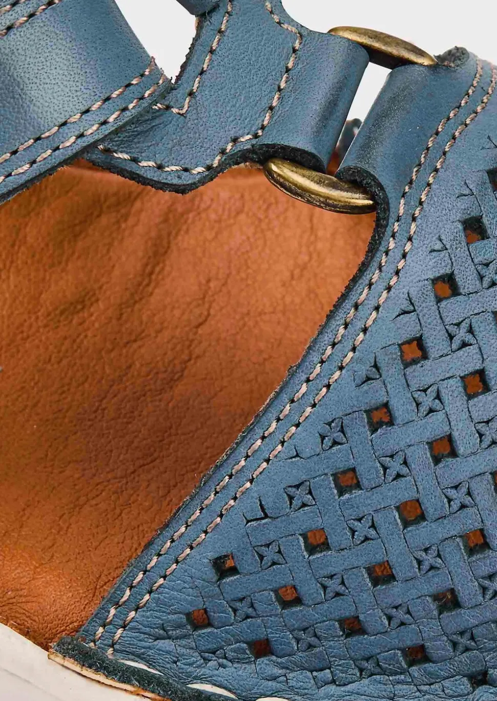 Mules avec bride scratchée