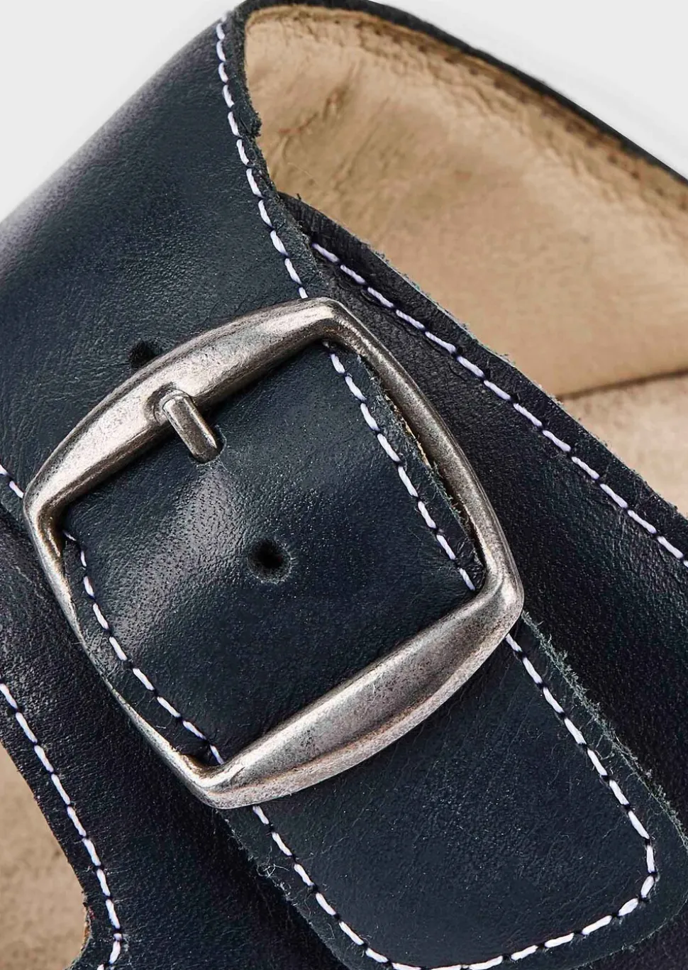 Mules en cuir avec boucles en métal