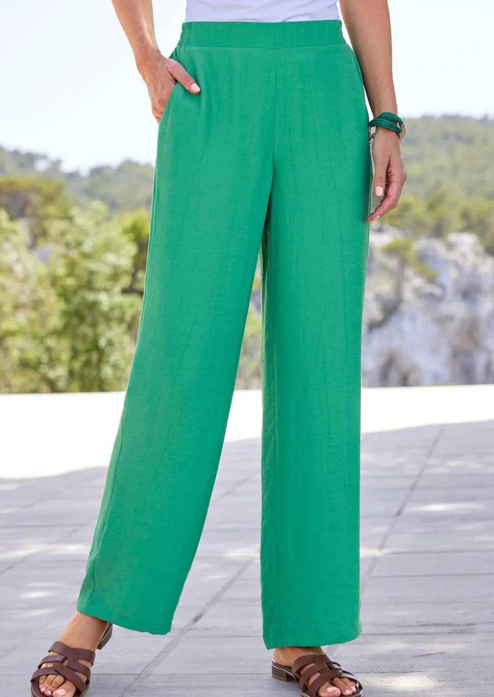 Pantalon ample VERA légèrement brillant