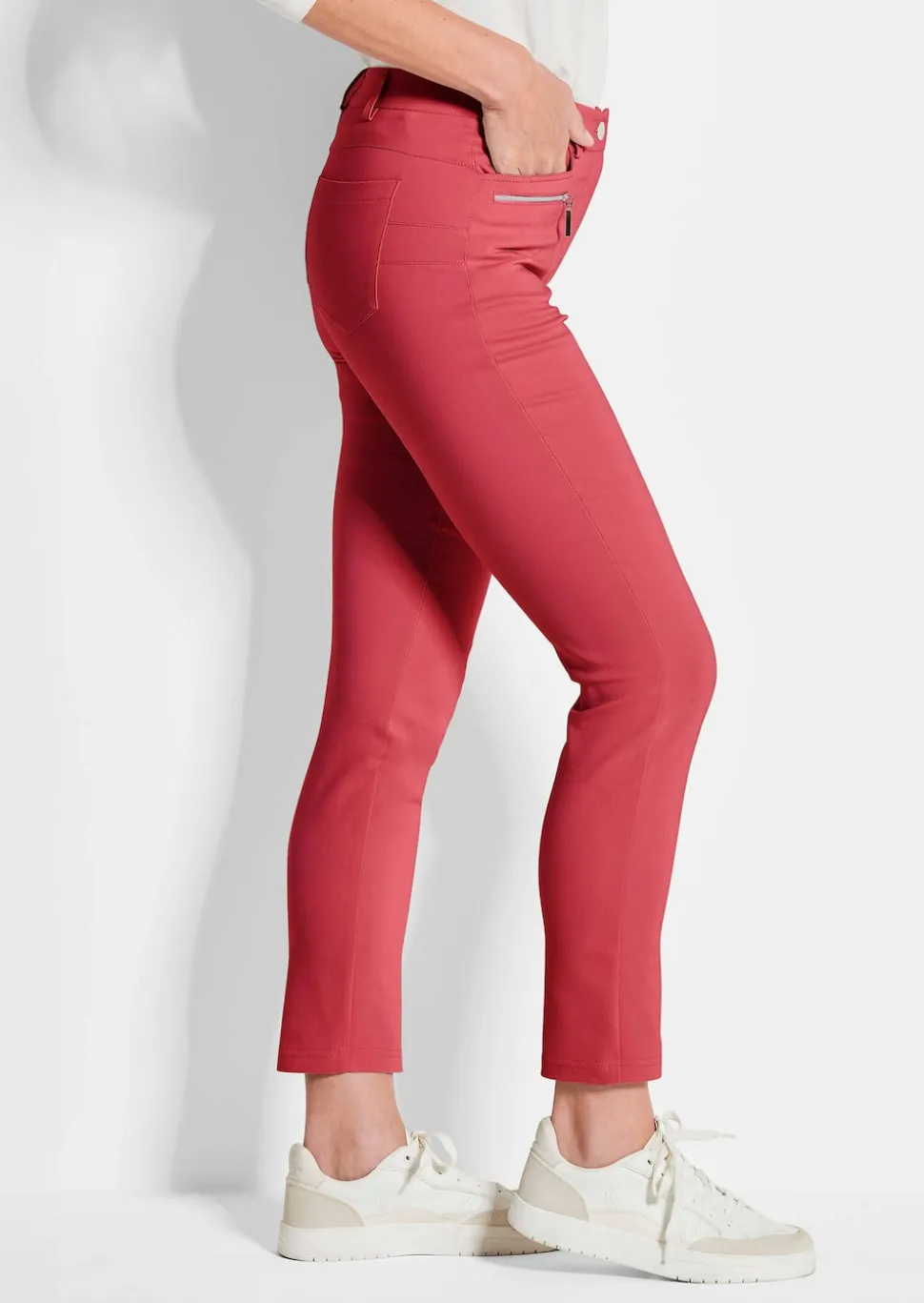 Pantalon BELLA à effet ventre plat, avec jambes étroites