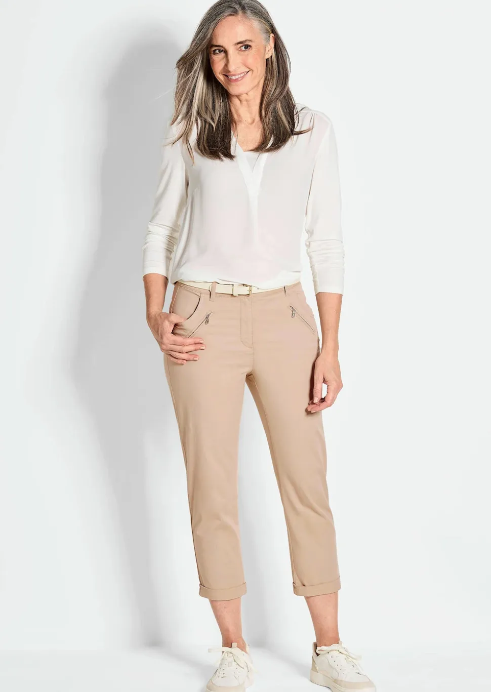 Pantalon chino LOUISA ultra-doux, en longueur cheville