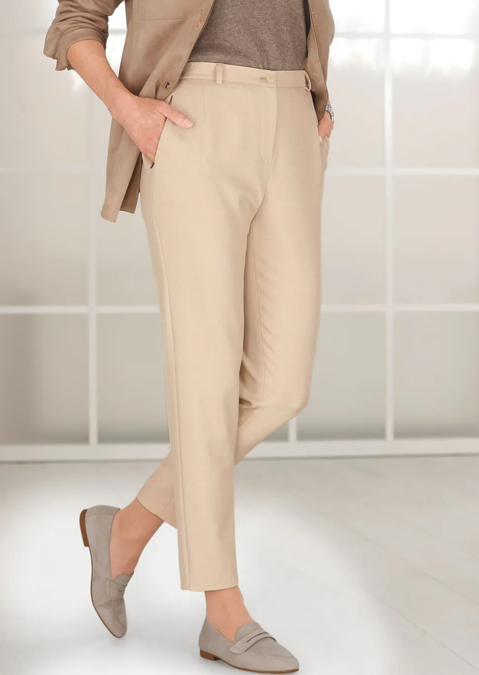 Pantalon à côtes coupe classique