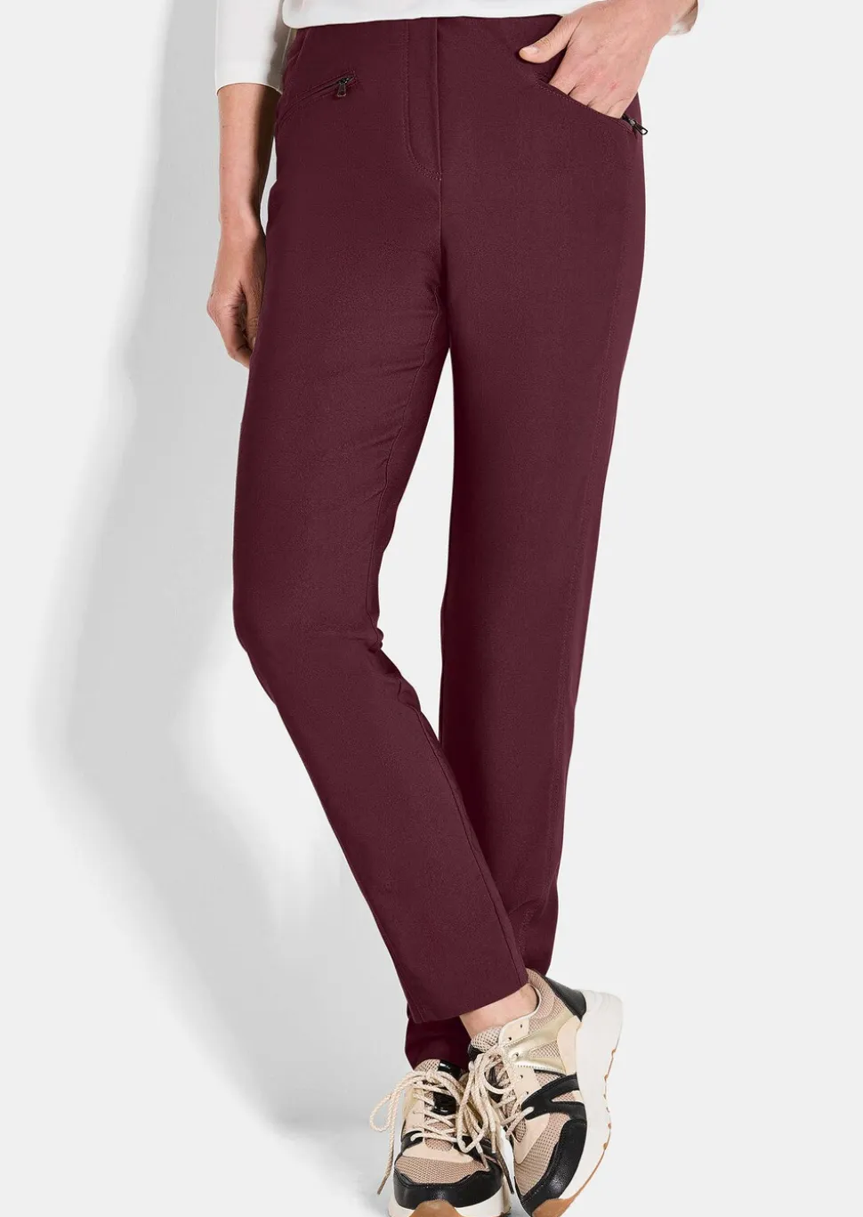 Pantalon en bengaline LOUISA. Coupe ajustée. Intérieur légèrement molletonné.