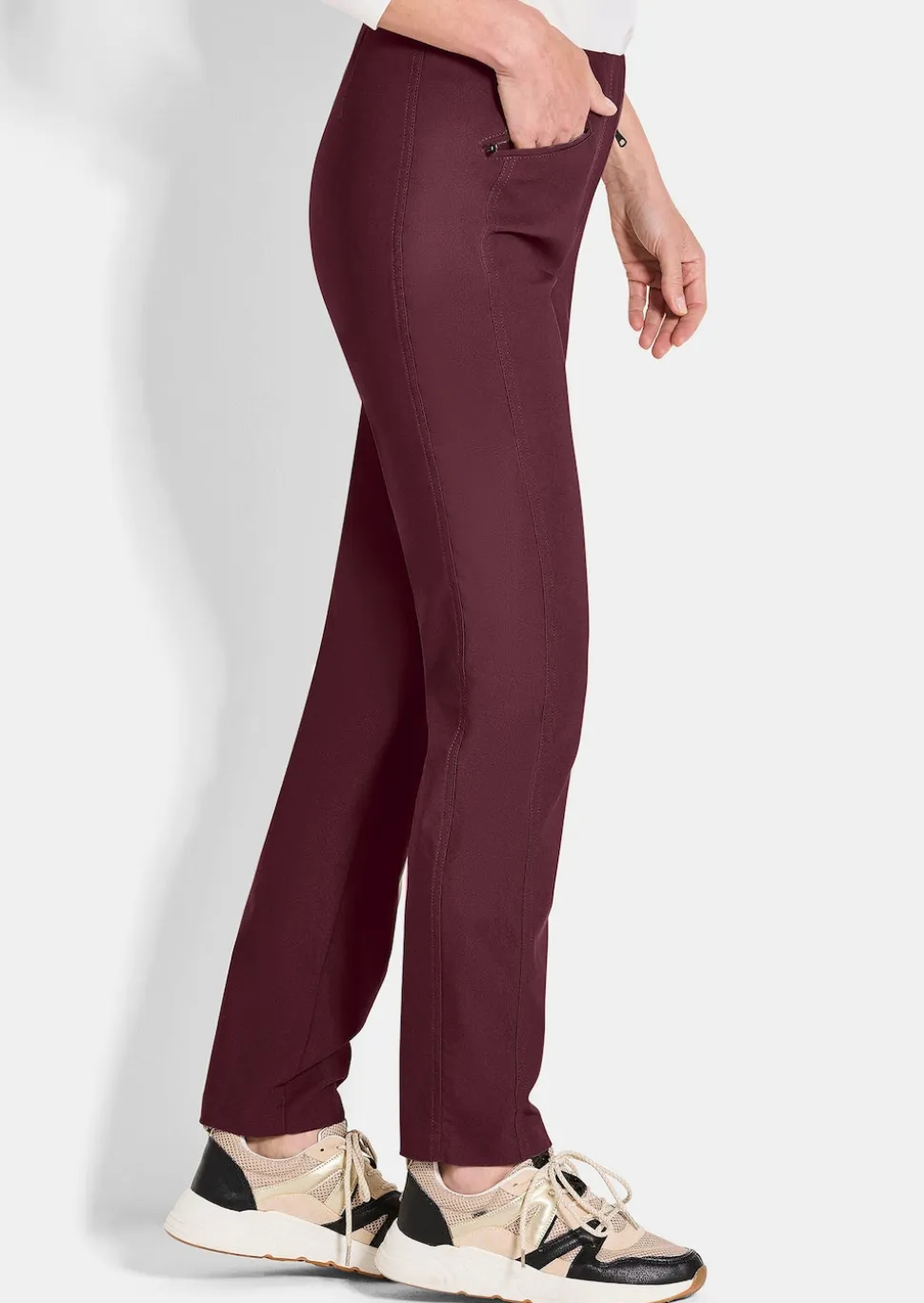 Pantalon en bengaline LOUISA. Coupe ajustée. Intérieur légèrement molletonné.