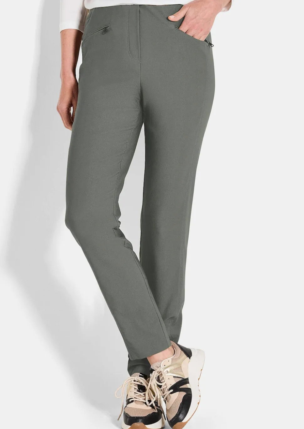 Pantalon en bengaline LOUISA. Coupe ajustée. Intérieur légèrement molletonné.