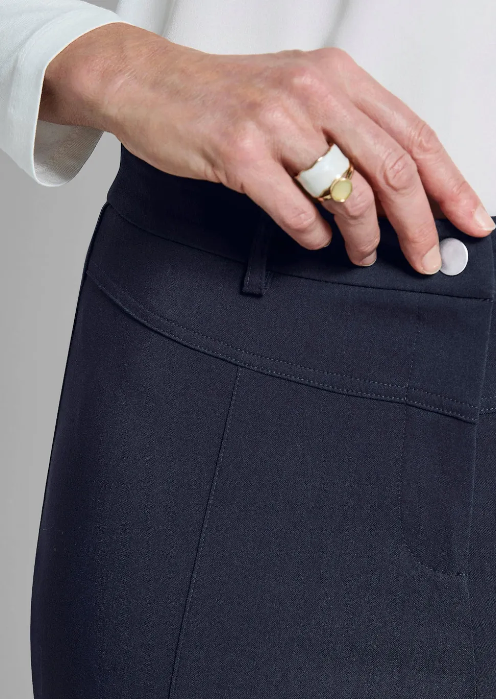 Pantalon LOUISA en bengaline Super-Stretch