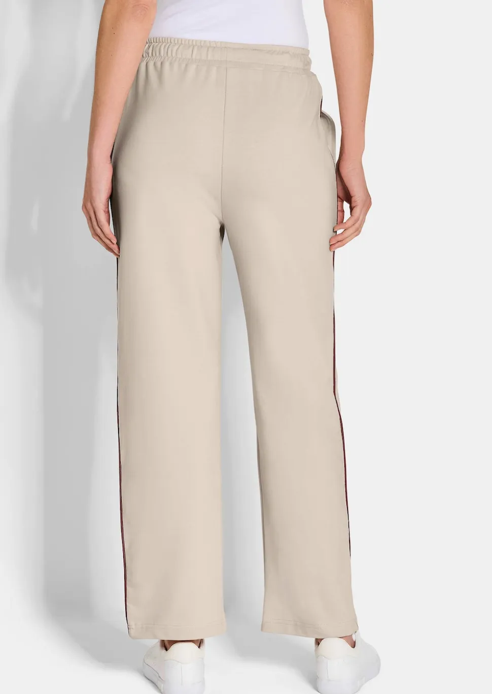 Pantalons de loisirs avec passepoils contrastants