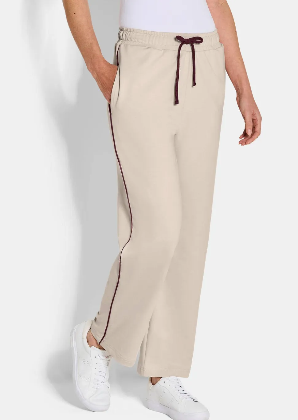 Pantalons de loisirs avec passepoils contrastants