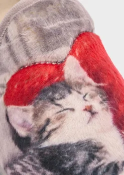 Pantoufles avec motif de chat.