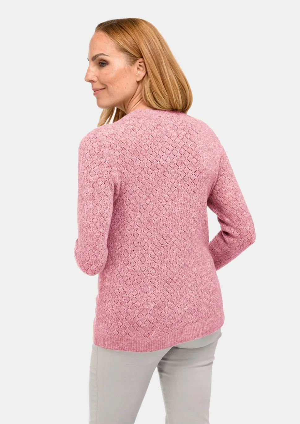 Pull ajouré en fil chiné de haute qualité
