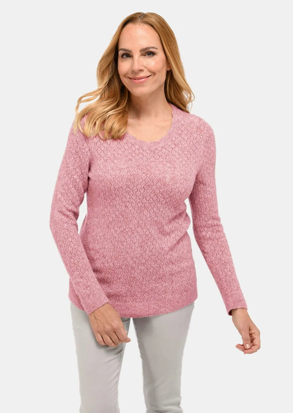 Pull ajouré en fil chiné de haute qualité