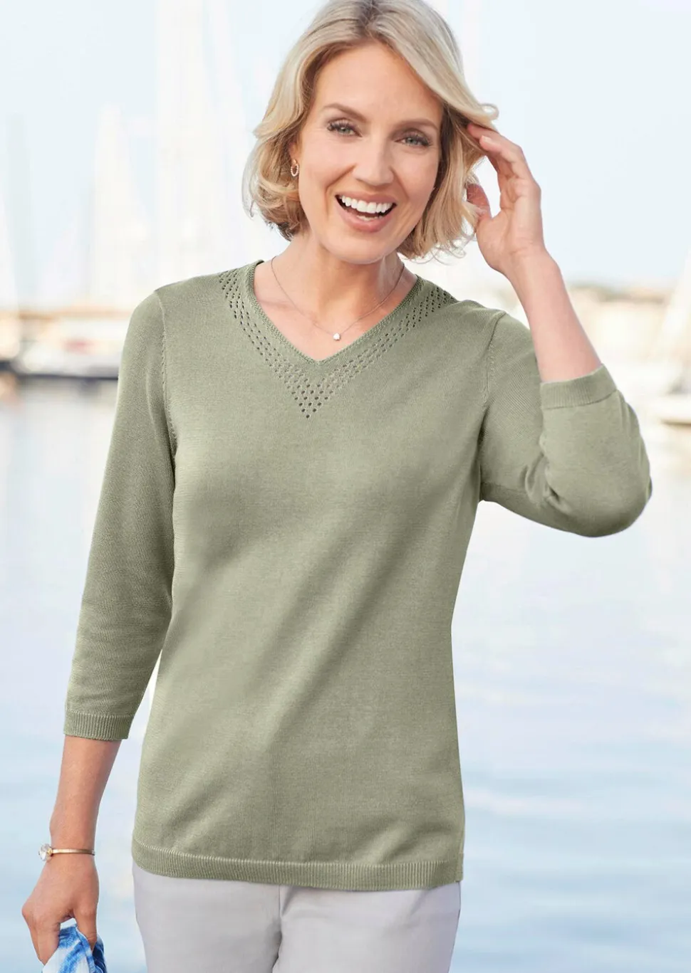 Pull encolure en V