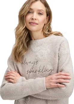 Pull en tricot orné de détails scintillants