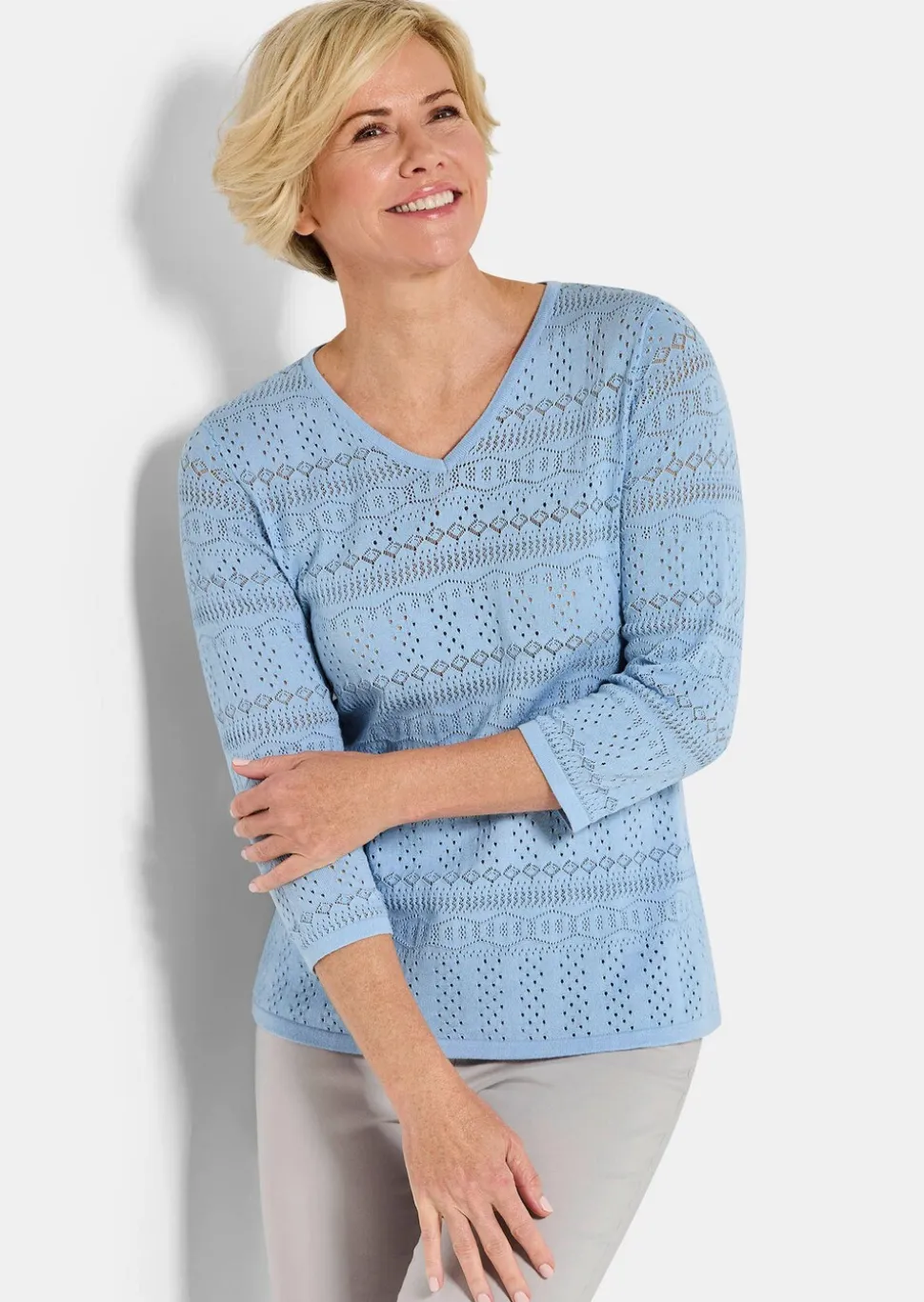 Pull léger en tricot à motif ajouré