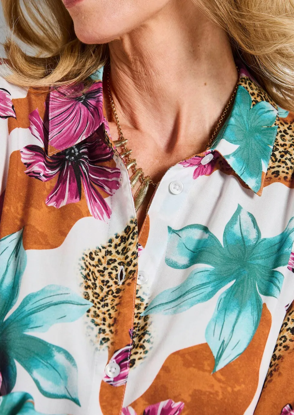 Robe-chemisier avec imprimé léopard et fleurs