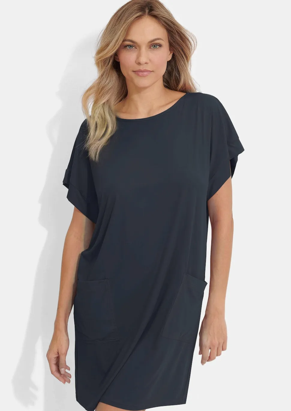 Robe de plage en matière fonctionnelle lisse
