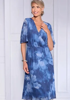Robe en tissu filet