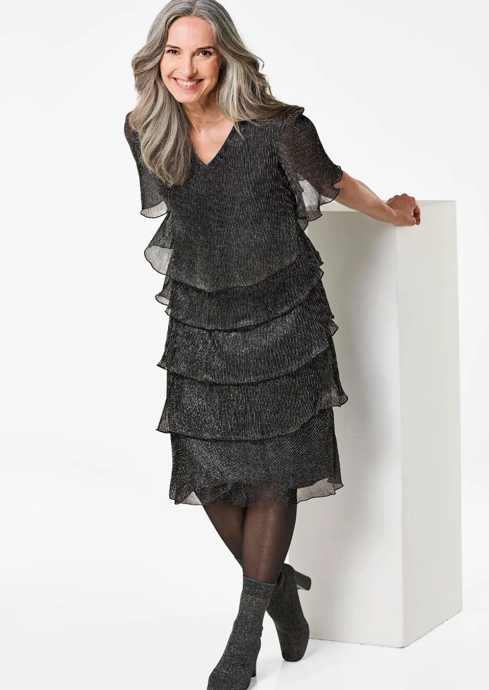 Robe en tissu plissé brillant