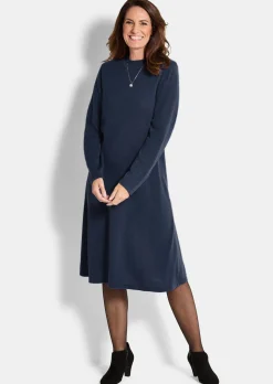 Robe en tricot à la coupe féminine en A