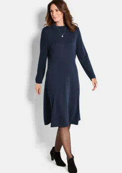 Robe en tricot à la coupe féminine en A