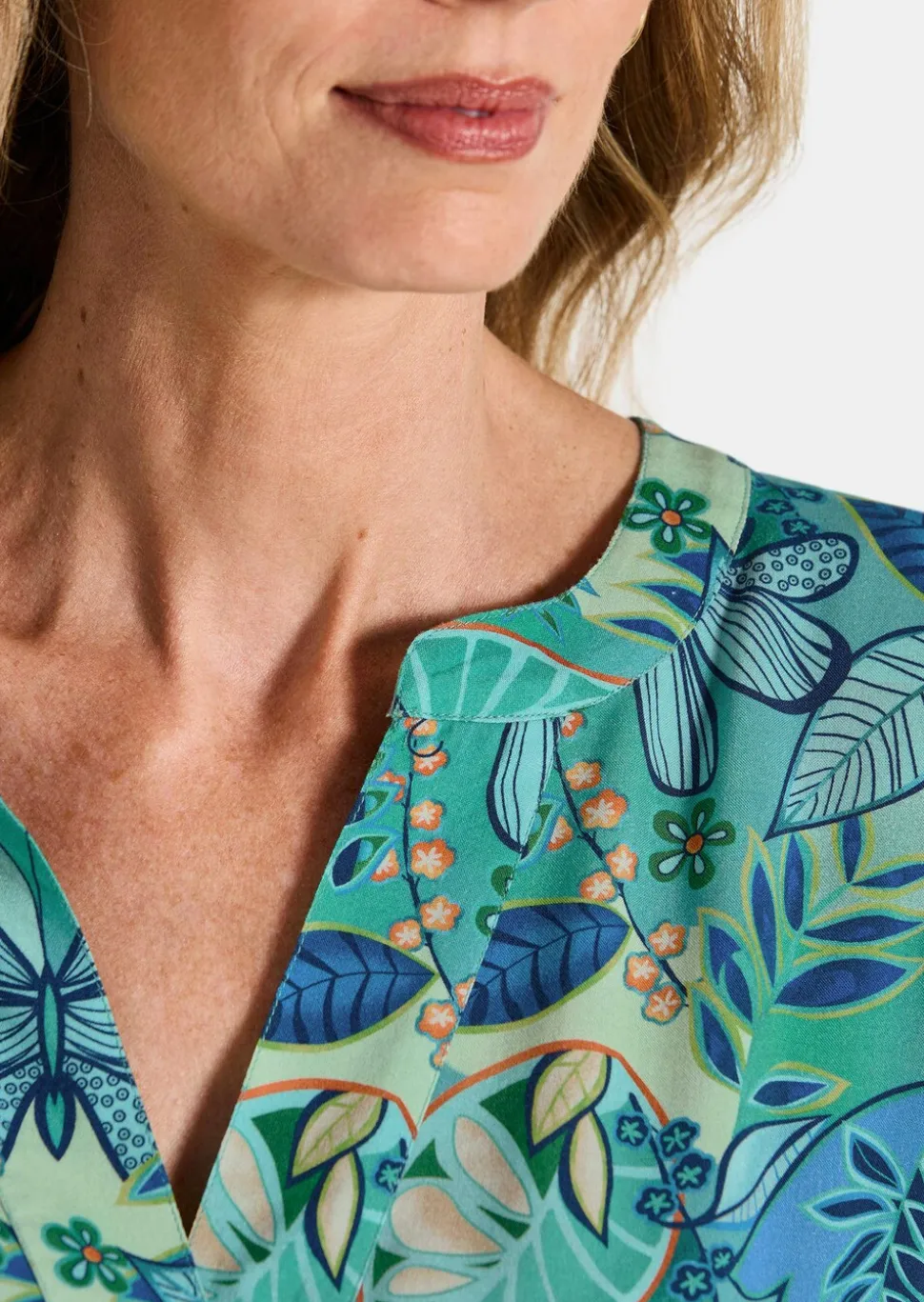 Robe en viscose avec ceinture à nouer